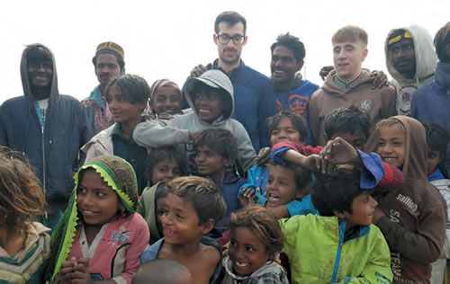 Daire and Eoin with new Pakistani friends